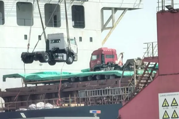 Sinotruk Howo 4x2 Tractor Truck telah dikirim ke Arab Saudi
