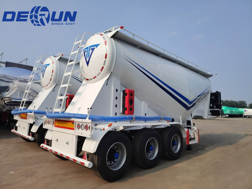 Dua Semi Trailer Tangki Semen Akan Dikirim ke Gabon