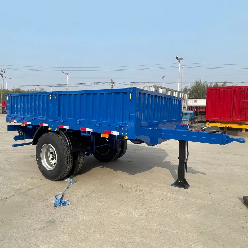 Trailer Penuh Dinding Samping